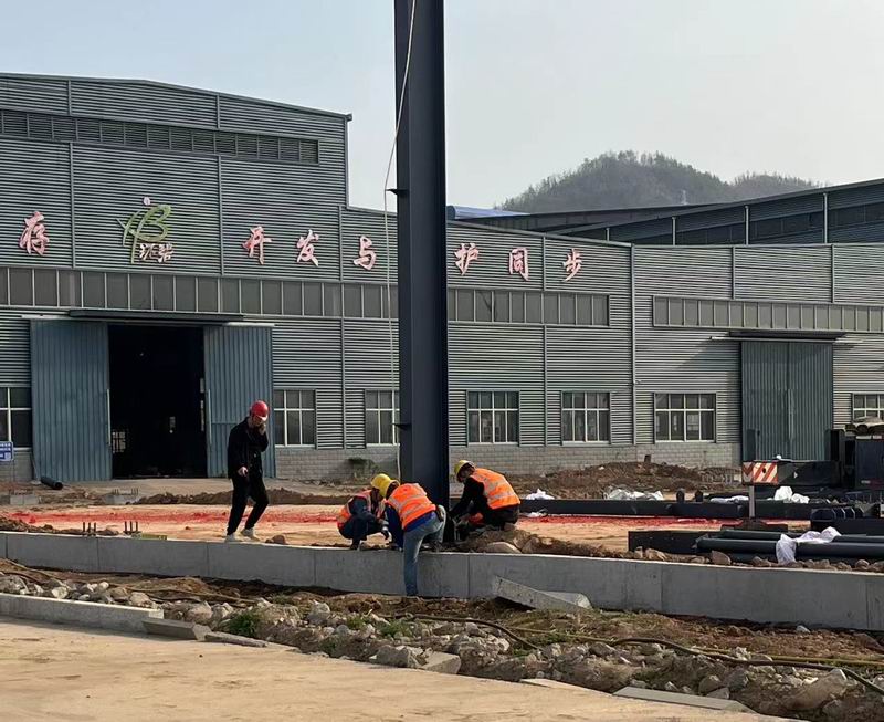 河南sanyi三亿（中国）高端智能装备制造项目标准化厂房钢立柱完成吊装
